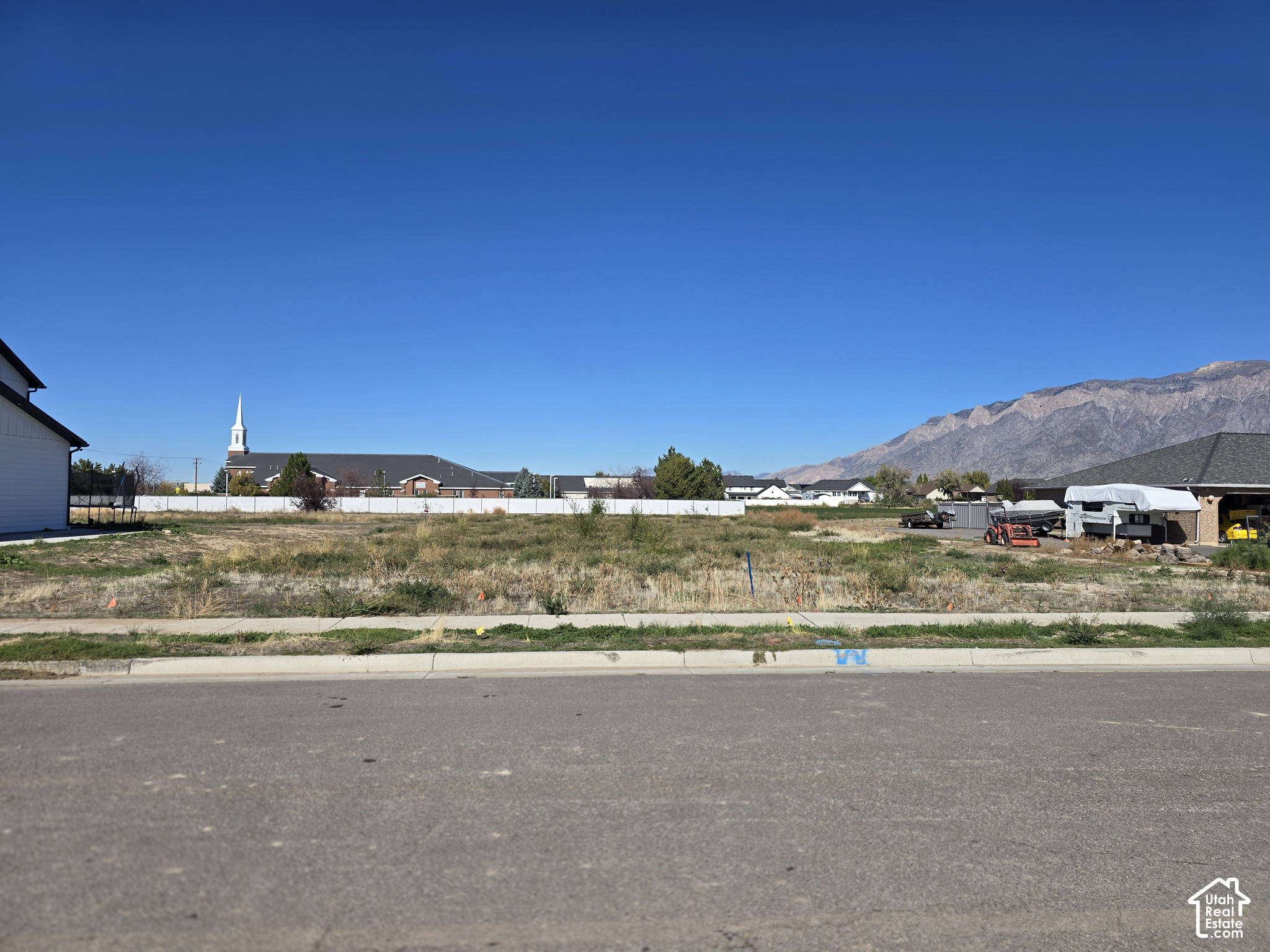 main property photo 7