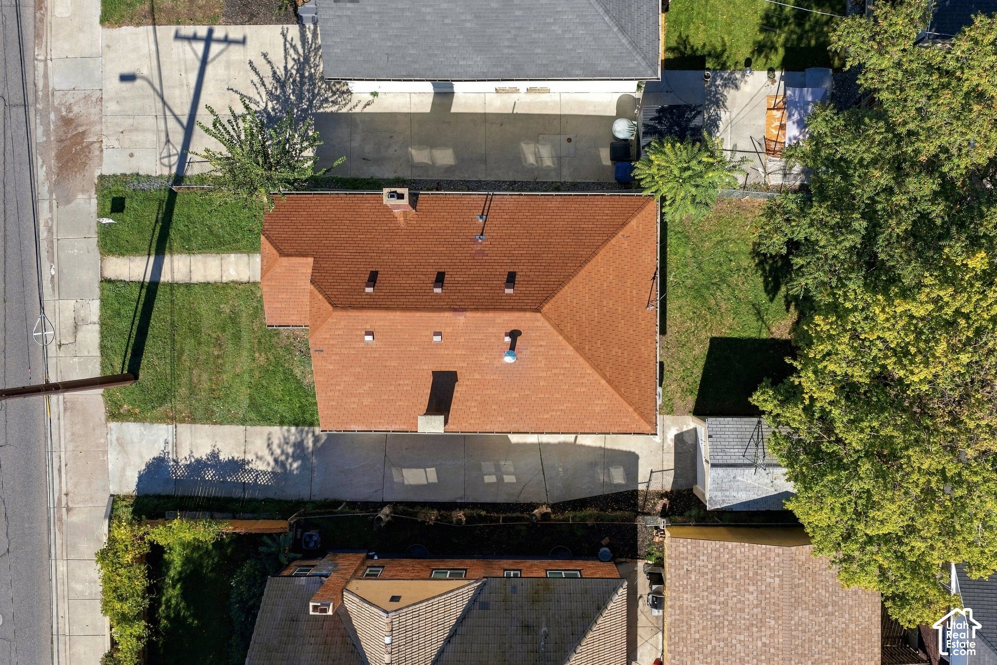 main property photo 45