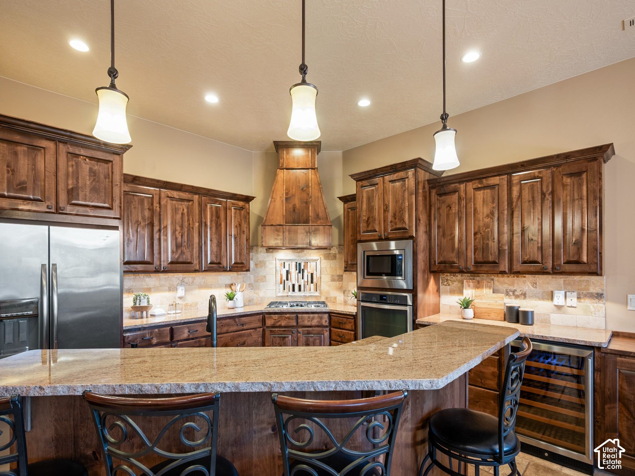 main property photo 12