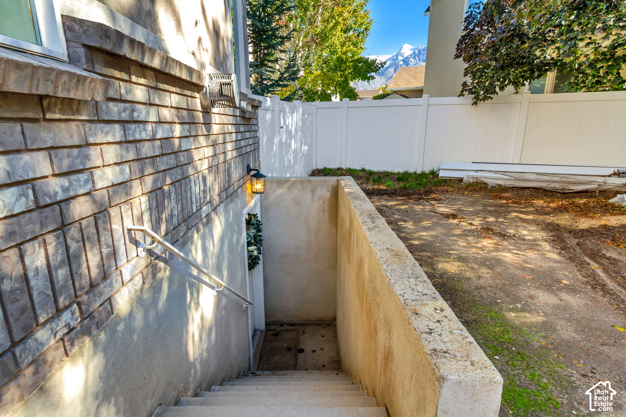 main property photo 60