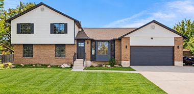 image of property with 5 Bed | 3 Bath | 2,509 Sqft