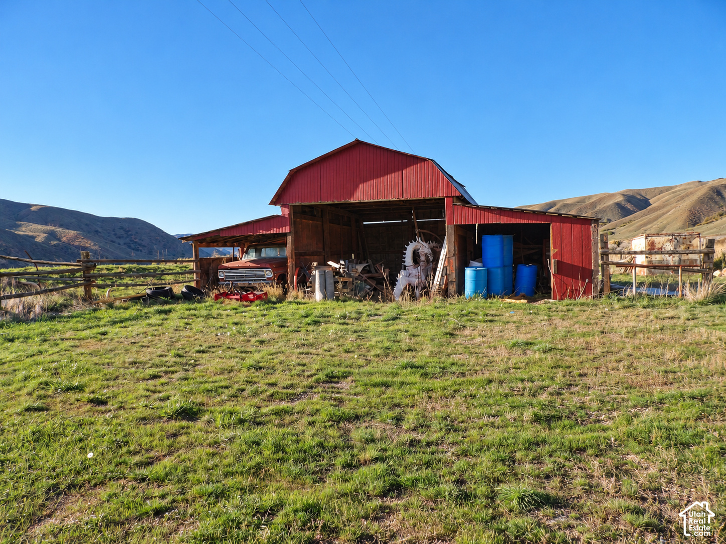 main property photo 23