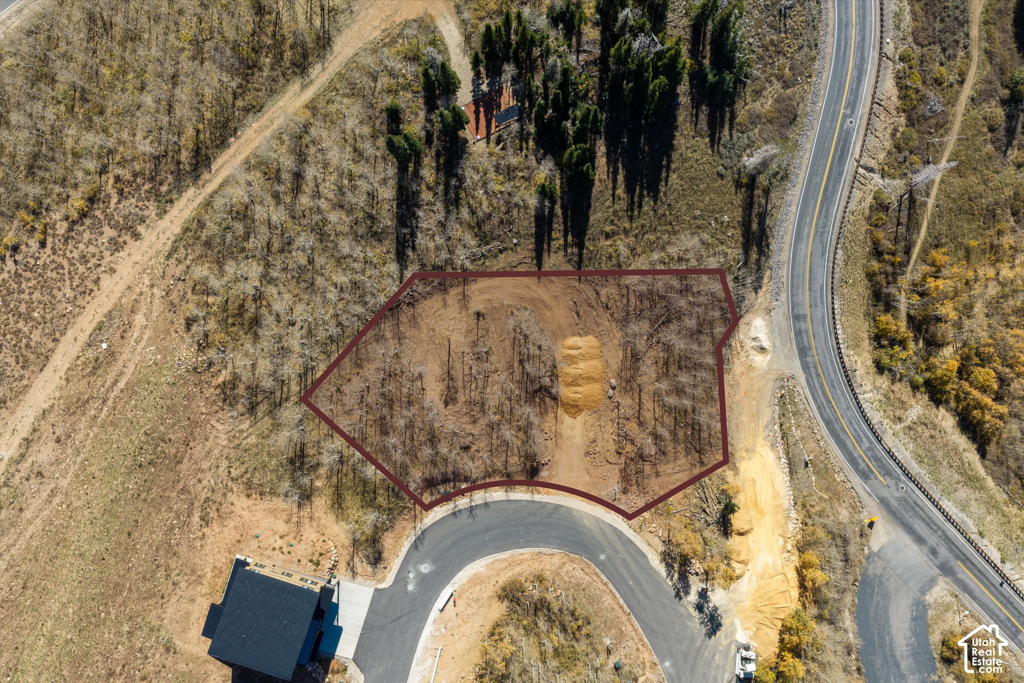 main property photo 5
