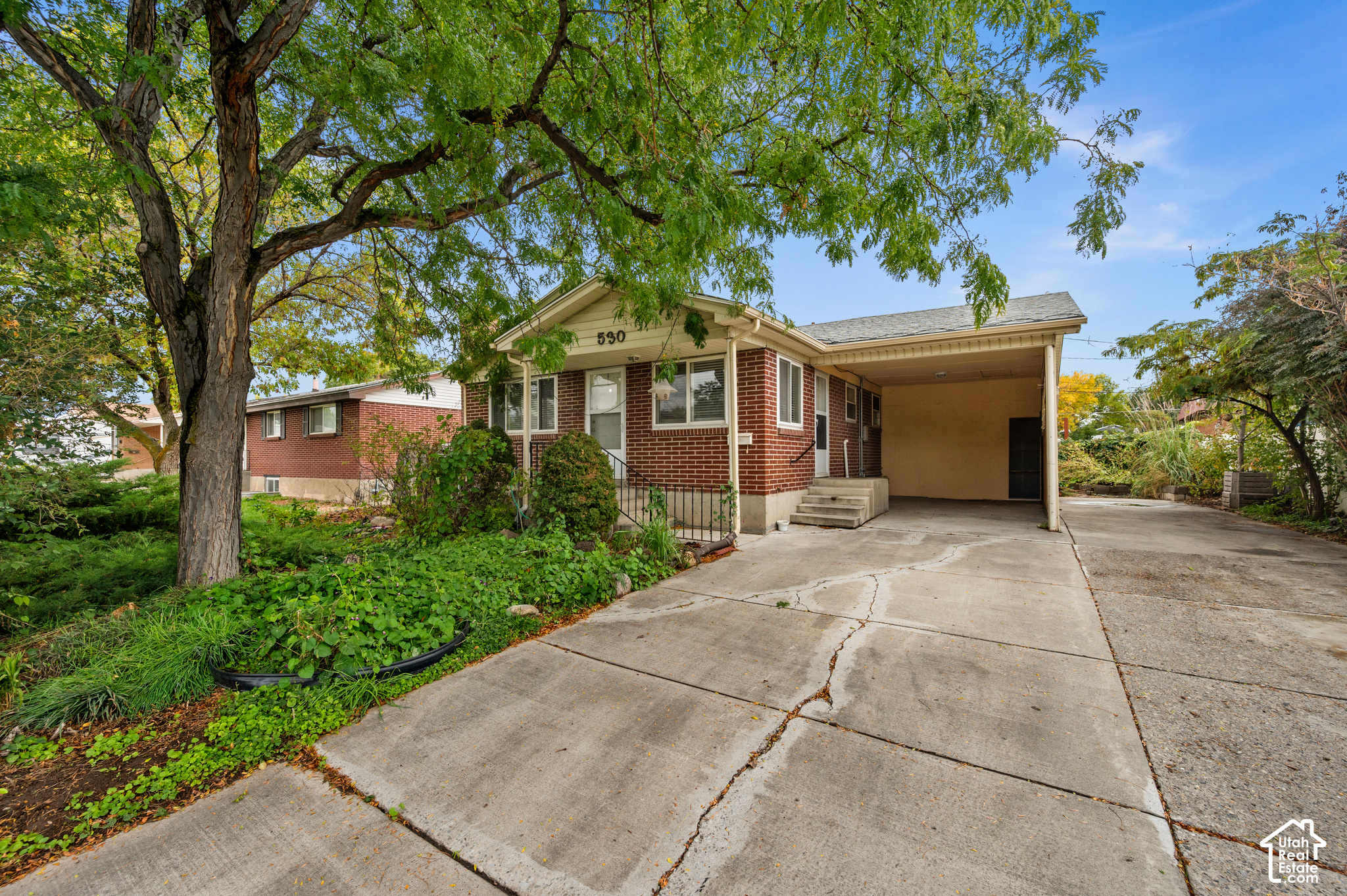 main property photo 0