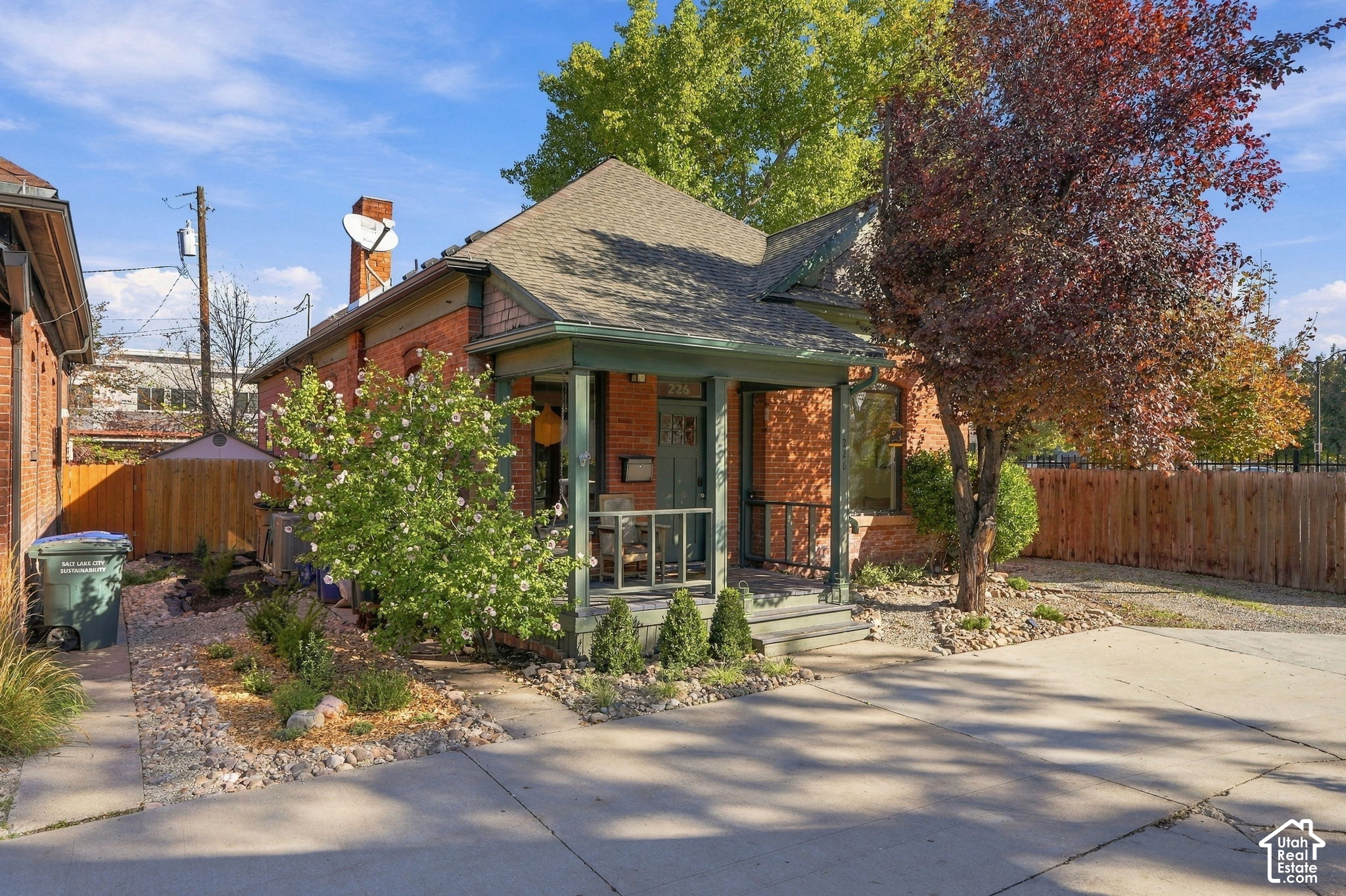 main property photo 3