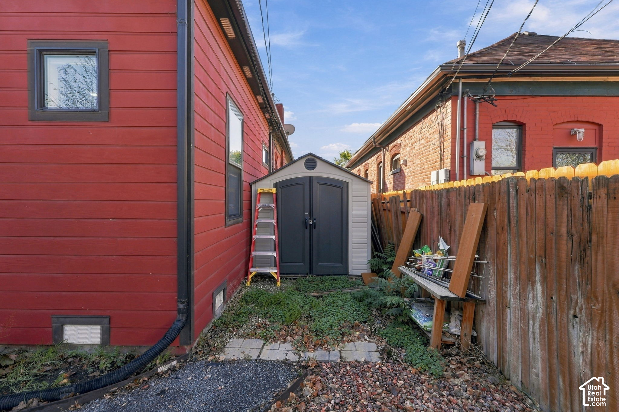main property photo 31