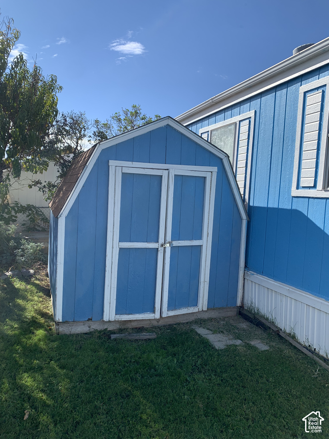 main property photo 15