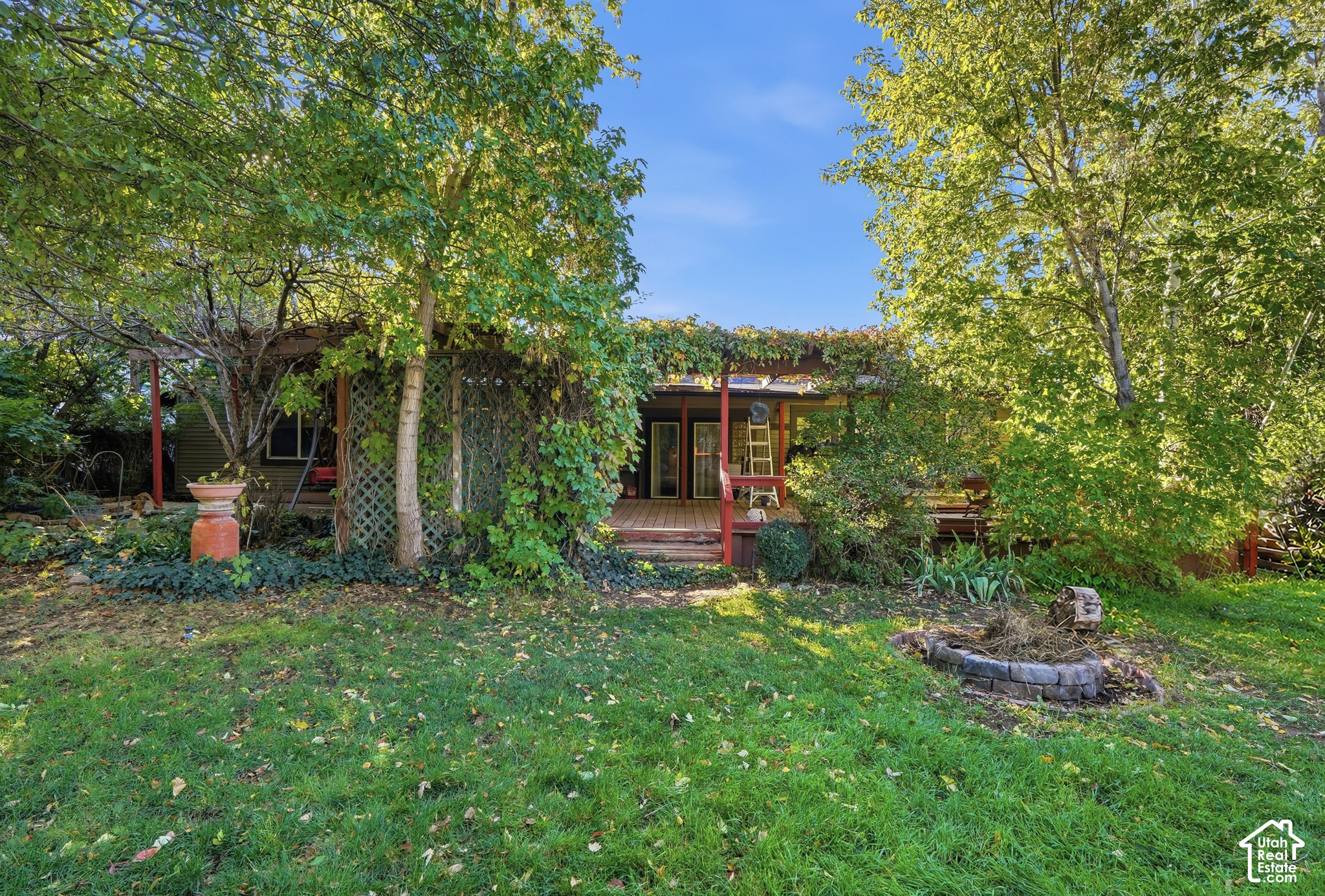 main property photo 22