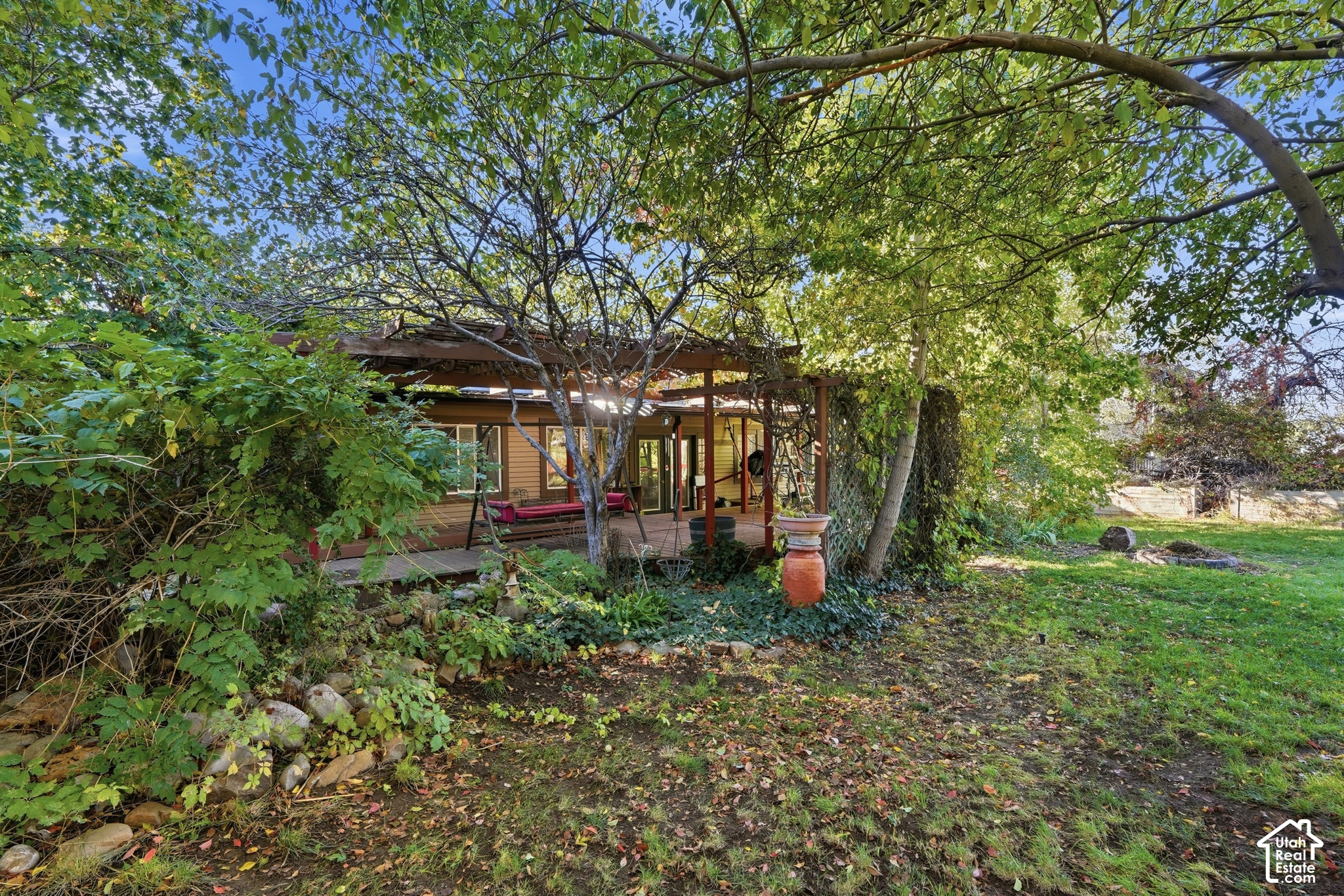 main property photo 24