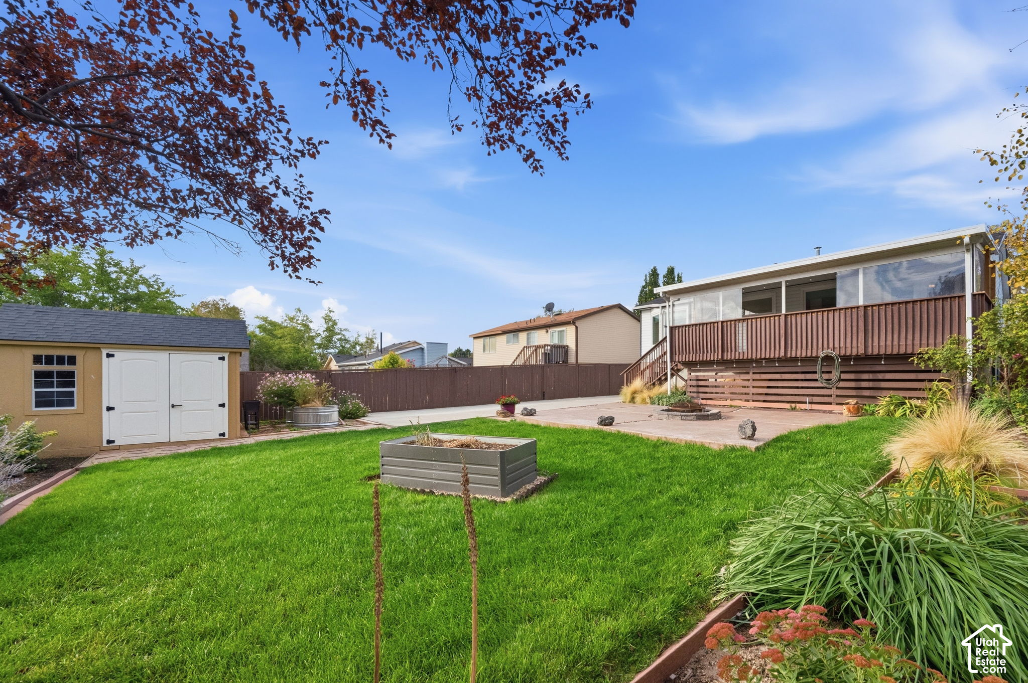 main property photo 16