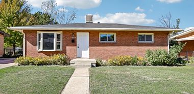 image of property with 4 Bed | 1 Bath | 1,352 Sqft