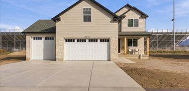 image of property with 4 Bed | 3 Bath | 1,998 Sqft
