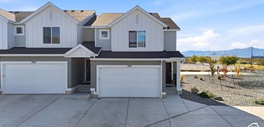 image of property with 3 Bed | 3 Bath | 2,205 Sqft