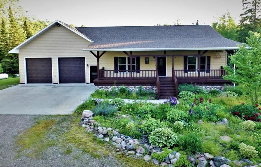 7073 Crane Lake Rd, Crane Lake, MN 55725