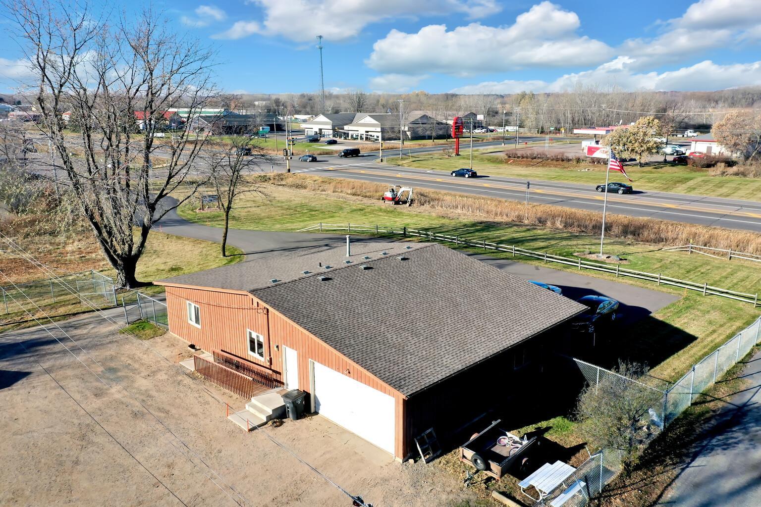 main property photo 12