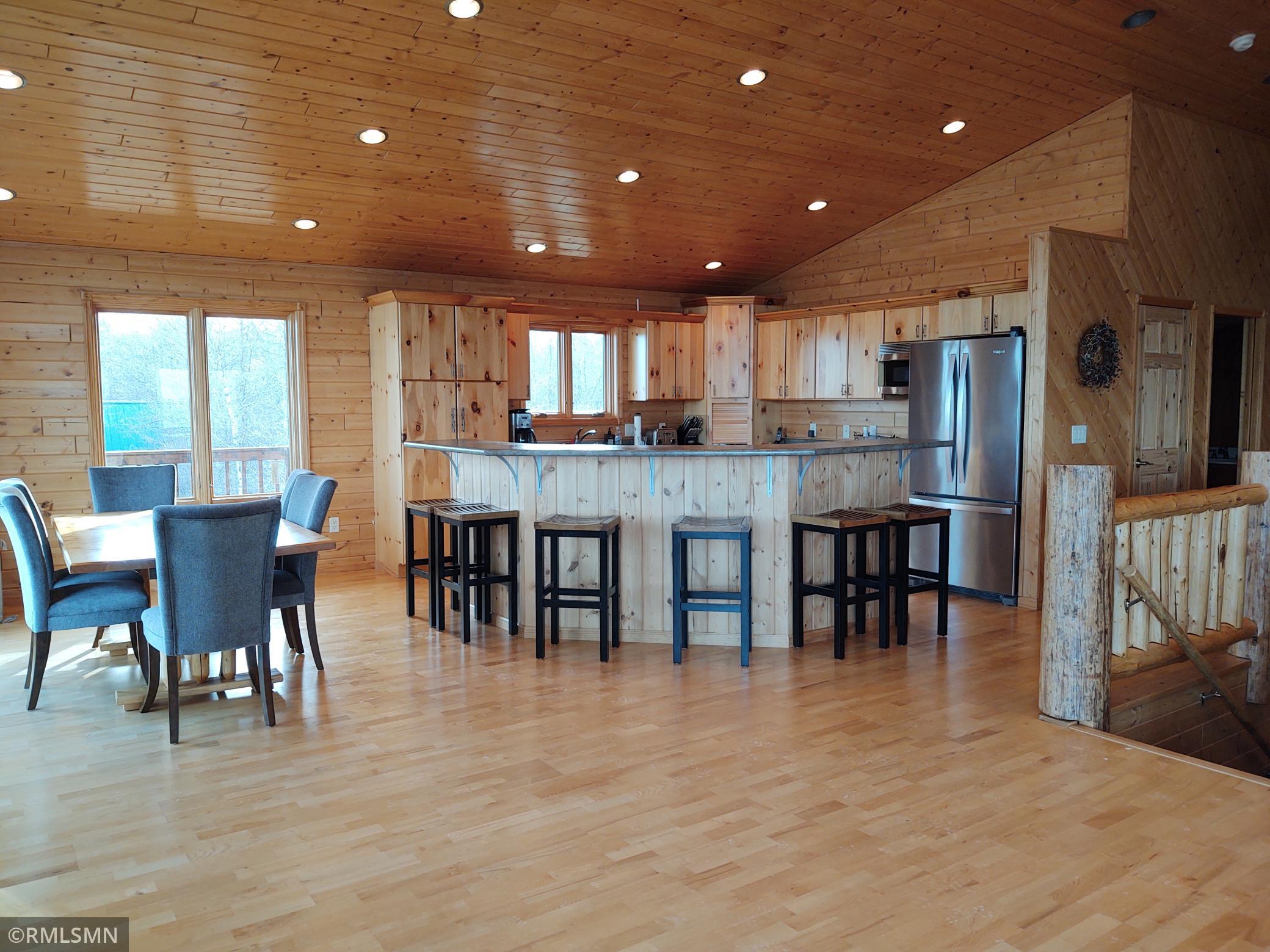 main property photo 15