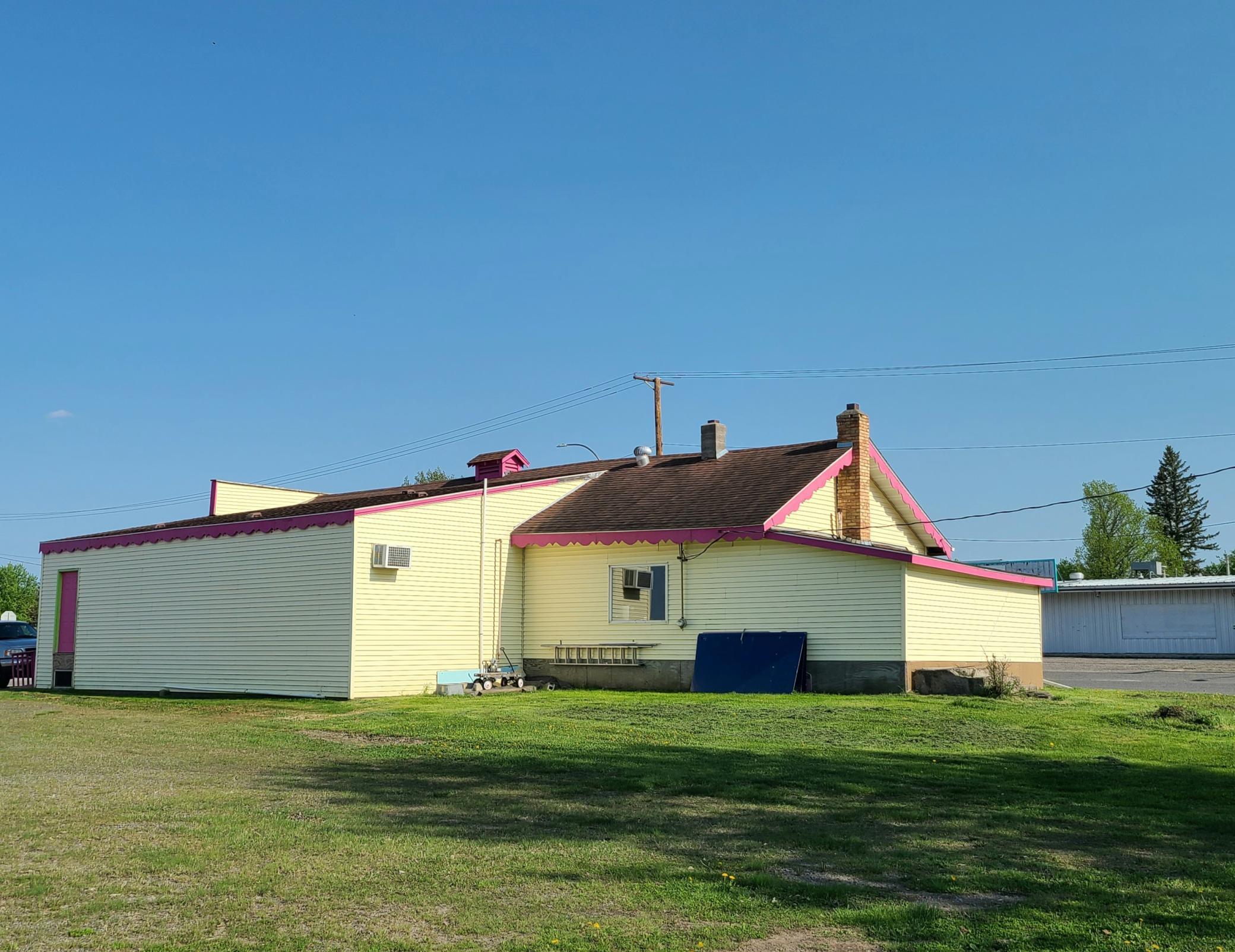 main property photo 23