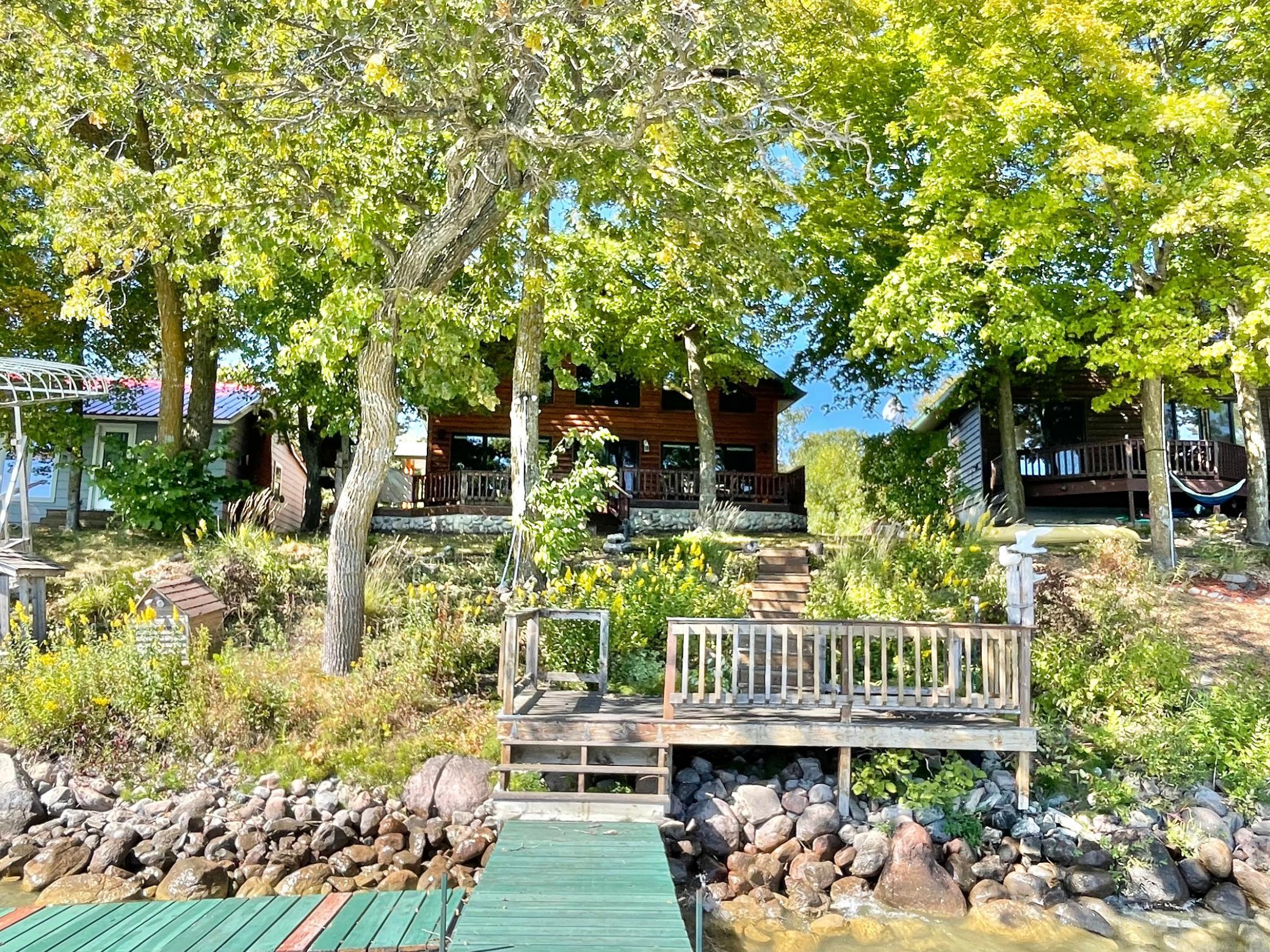 property viewer photo 2