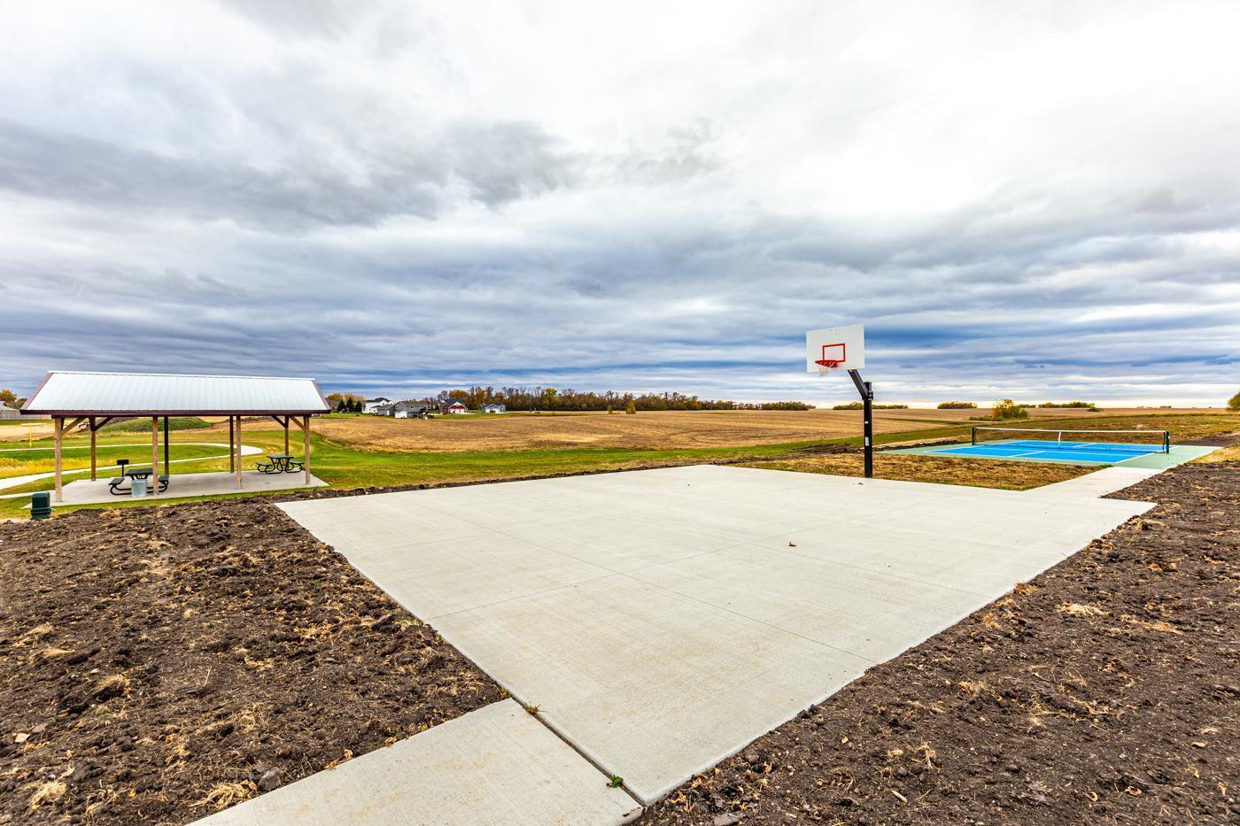 main property photo 30