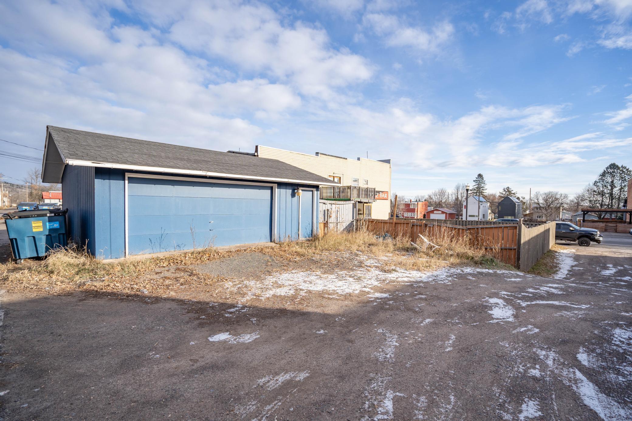 main property photo 7