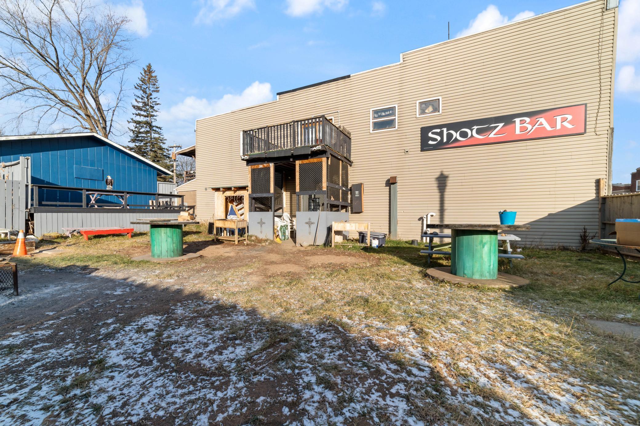 main property photo 9