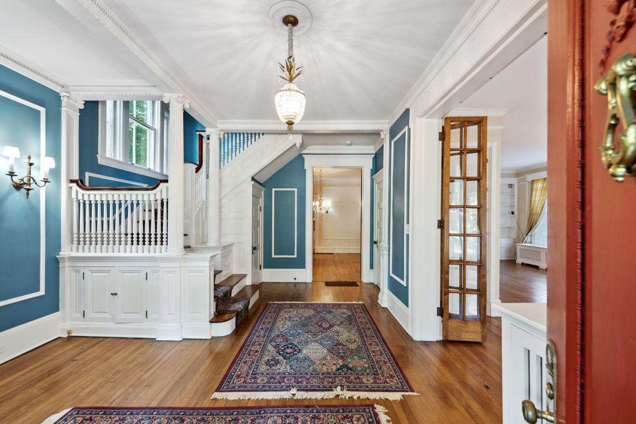 main property photo 3
