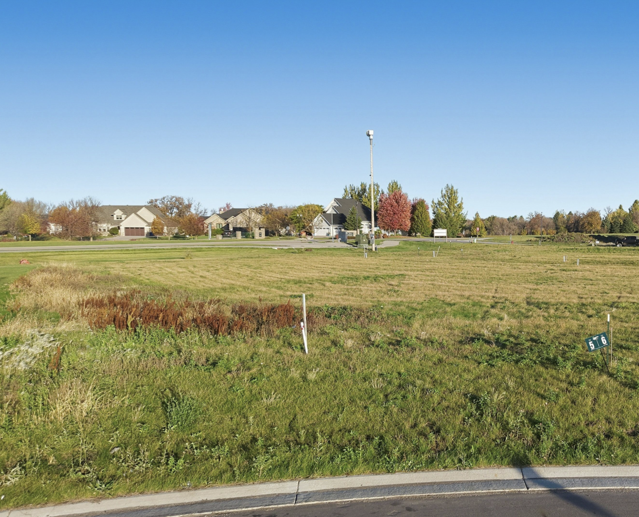 main property photo 10