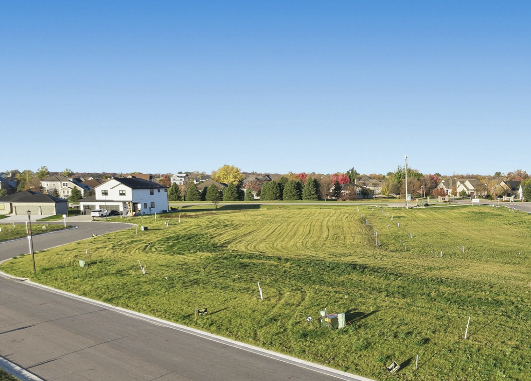 main property photo 9