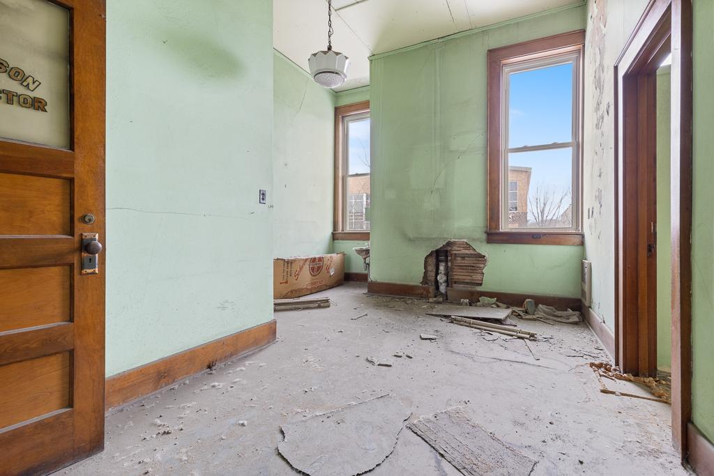 main property photo 43