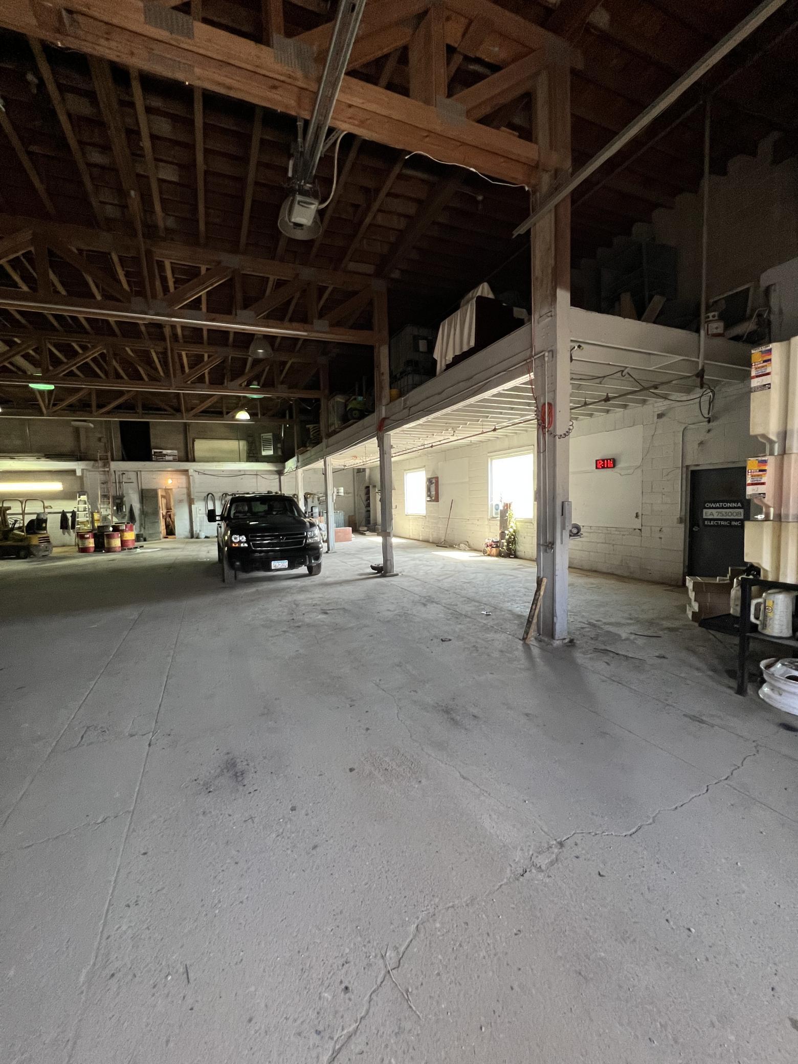main property photo 6