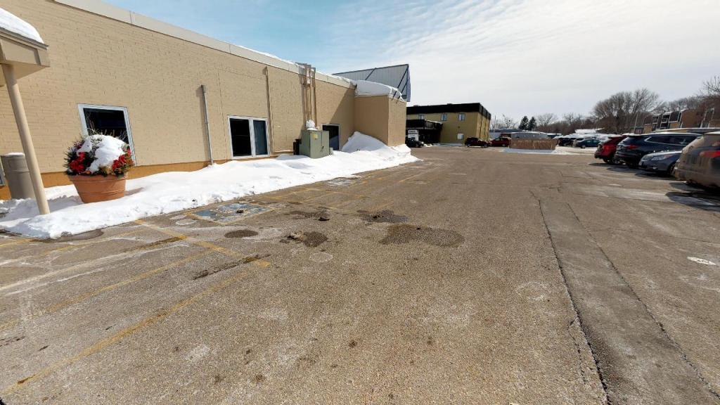 main property photo 33
