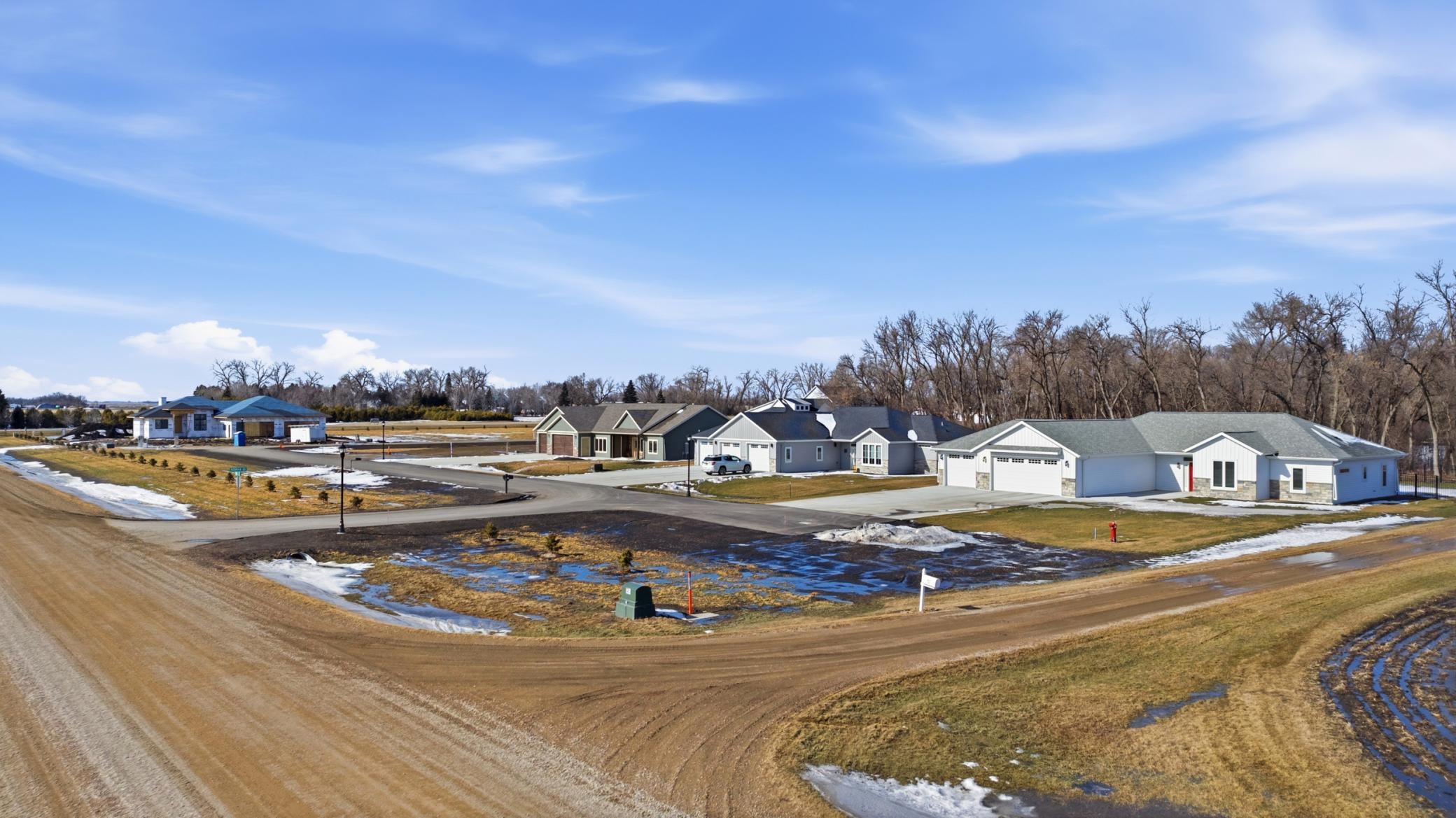 main property photo 16