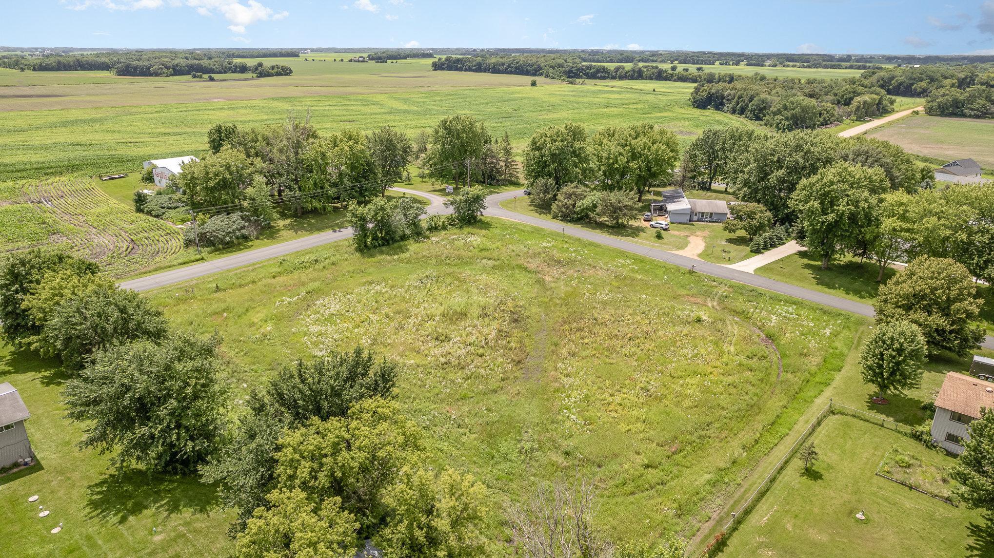 main property photo 7