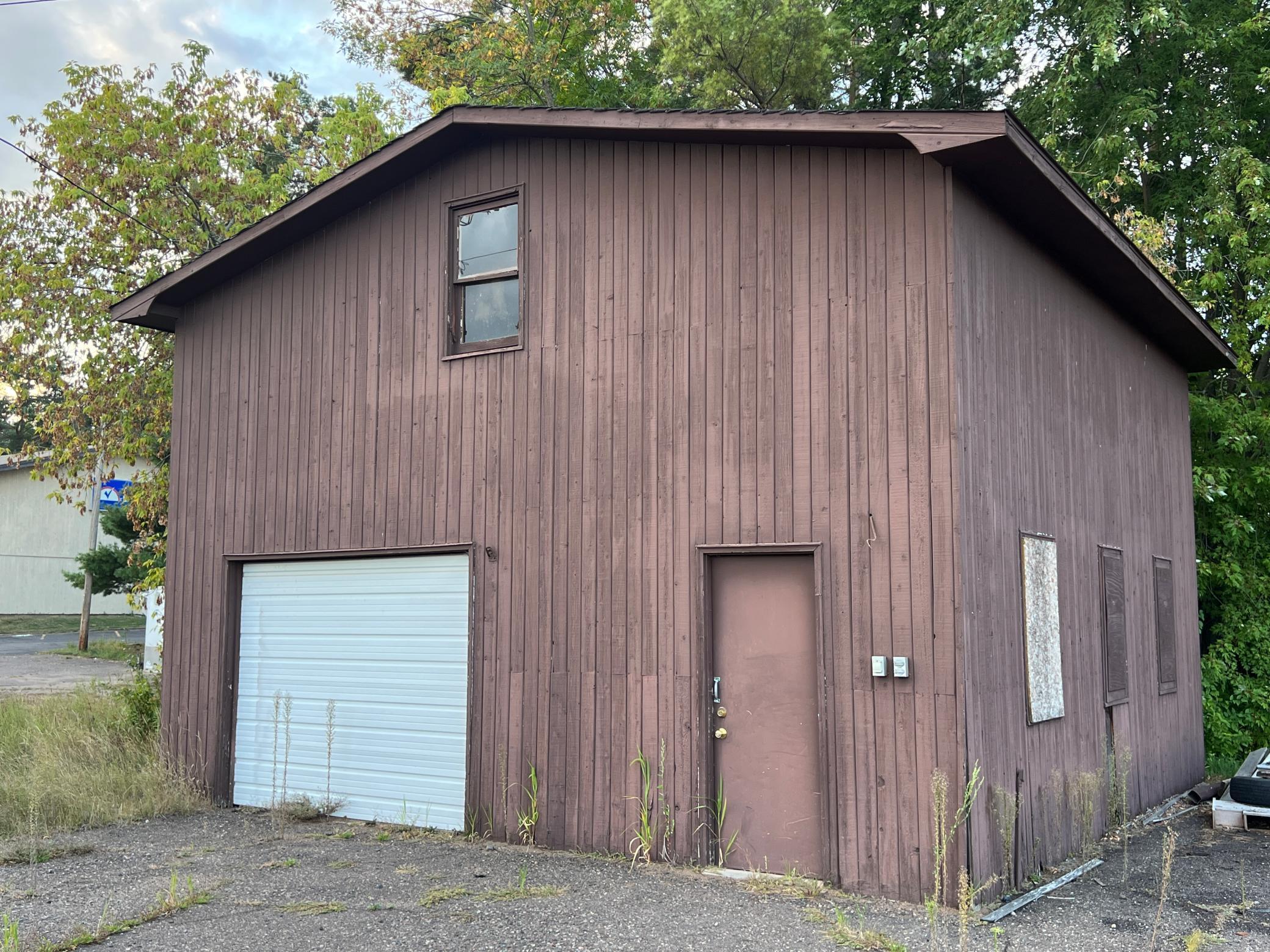 main property photo 6