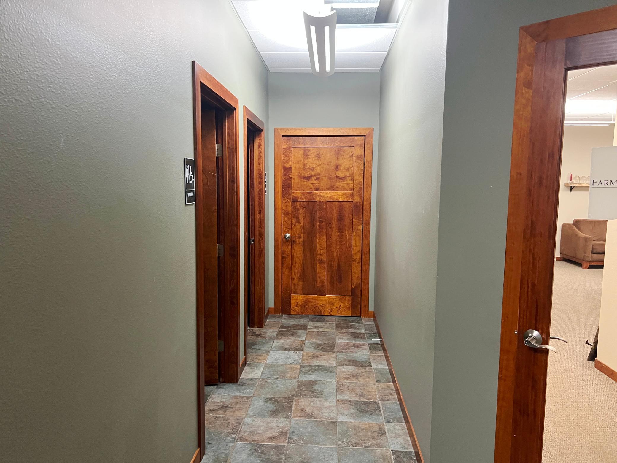 main property photo 11
