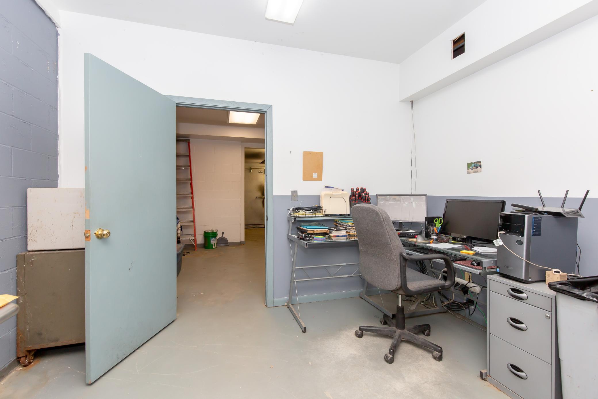 main property photo 46