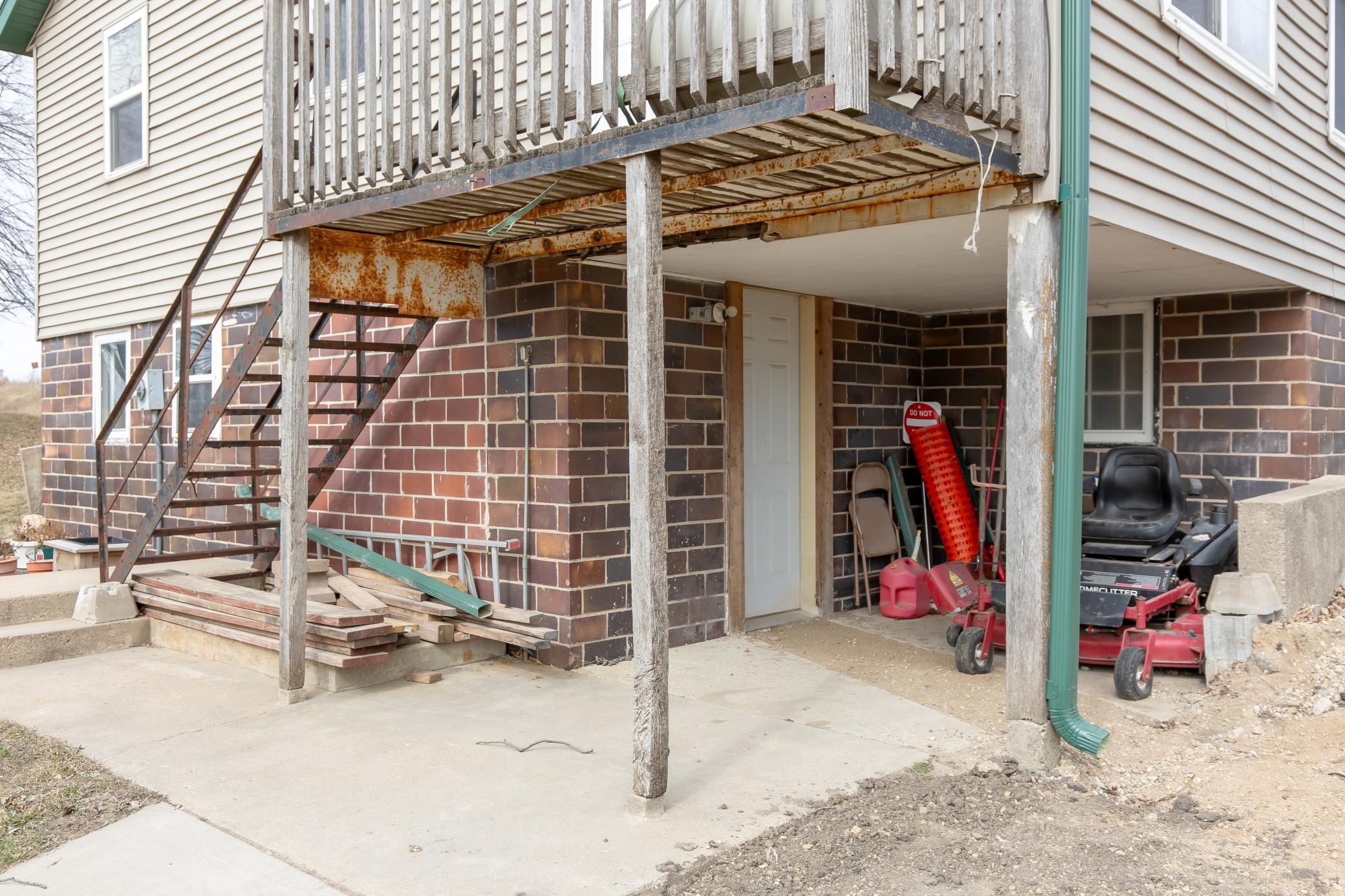 main property photo 68