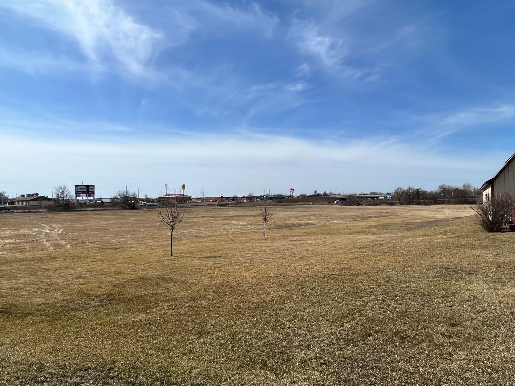main property photo 6