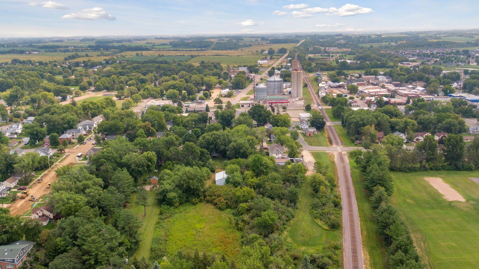main property photo 12