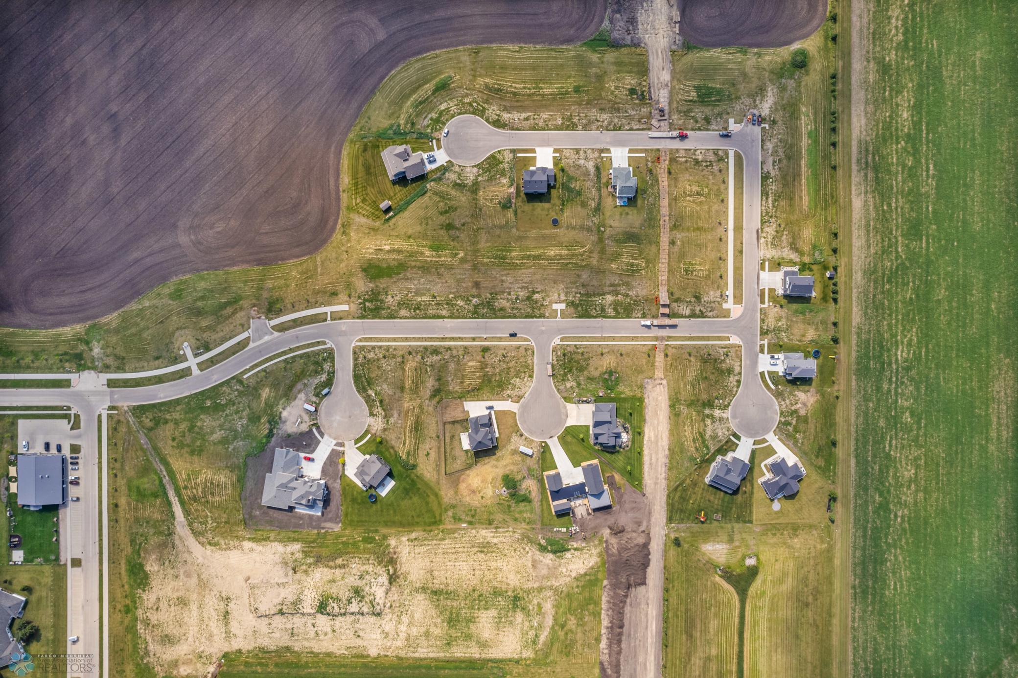main property photo 9