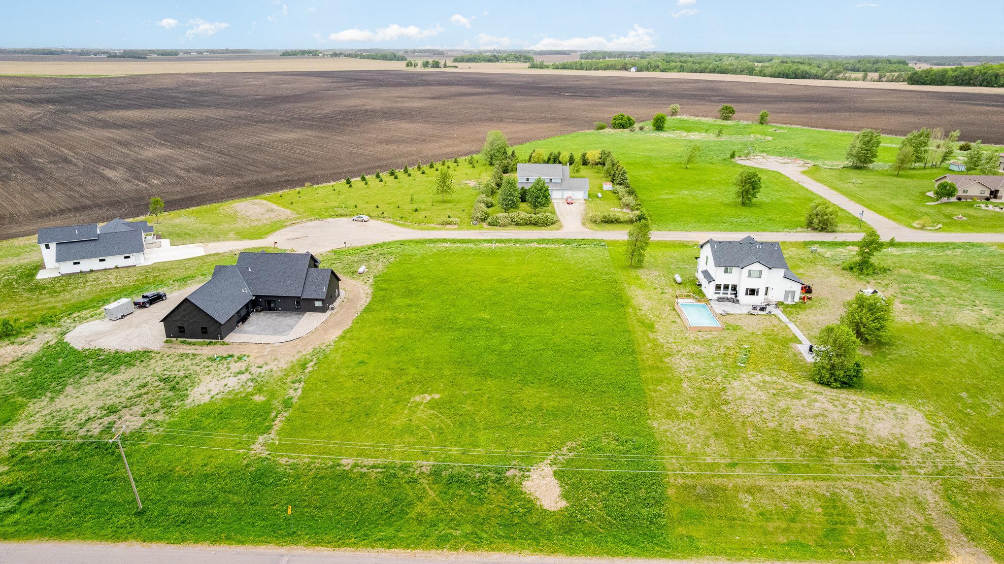 main property photo 5