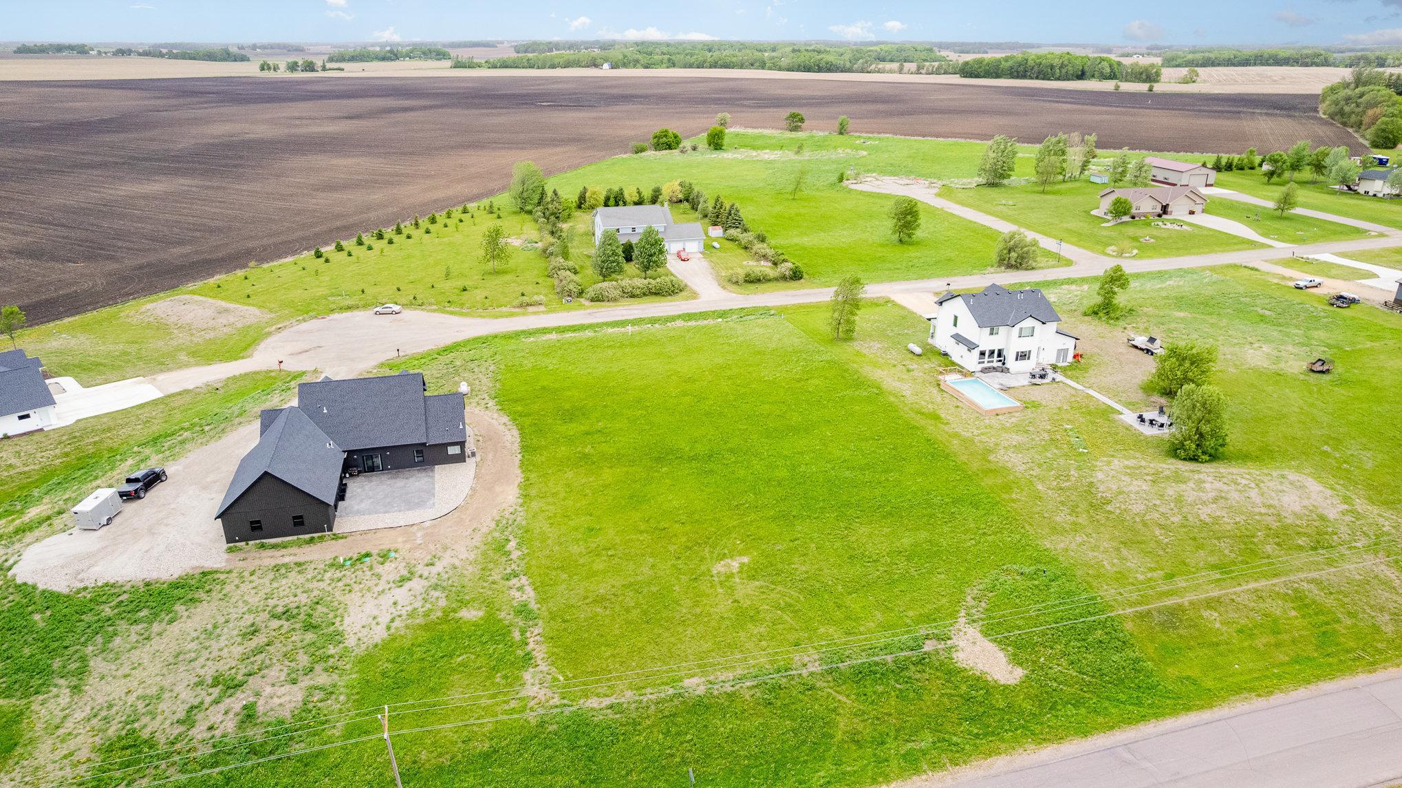 main property photo 6