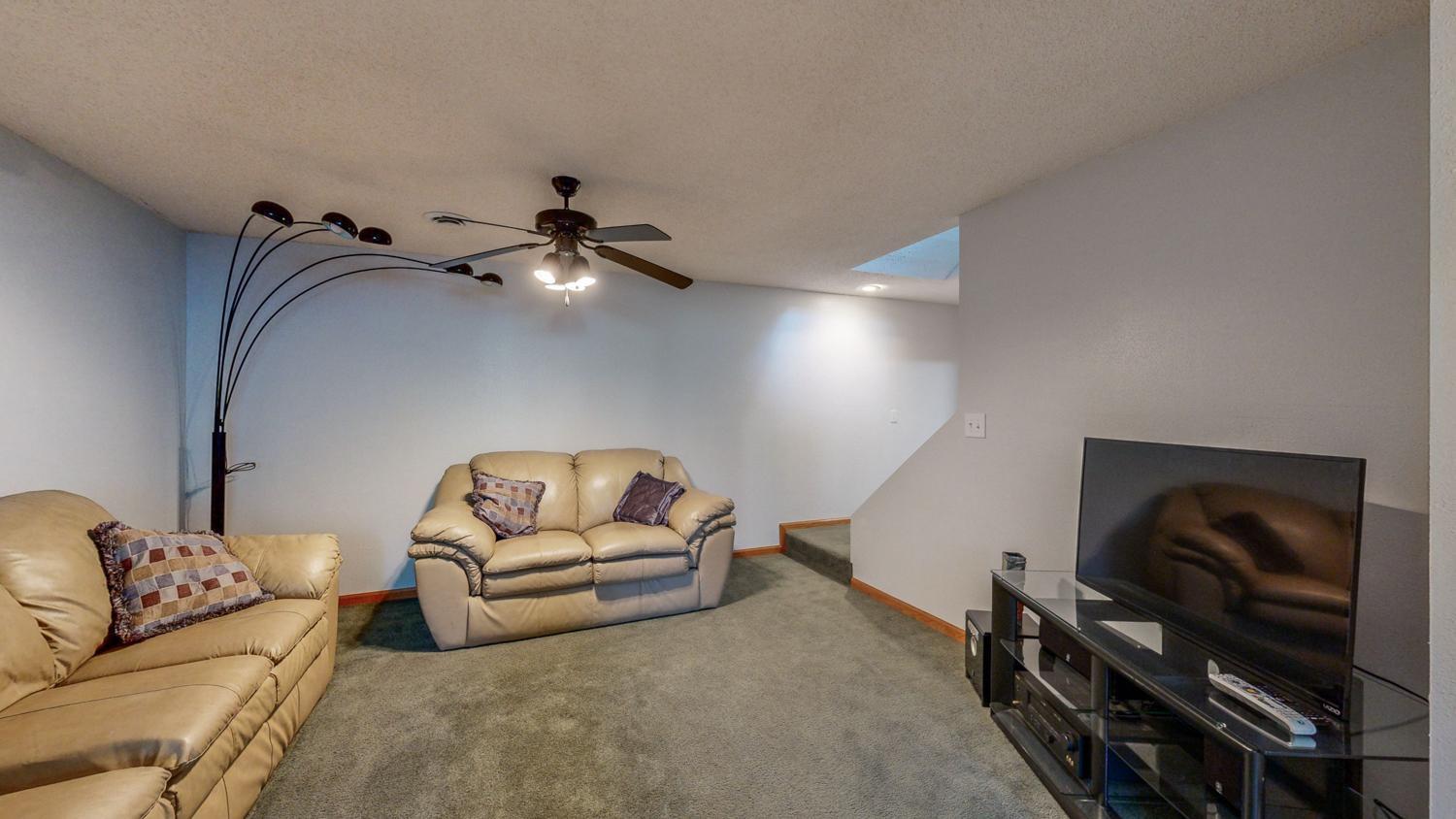 property viewer photo 22