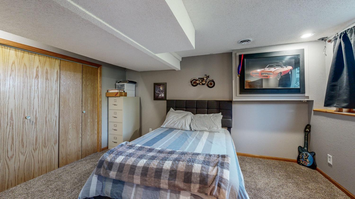 property viewer photo 25