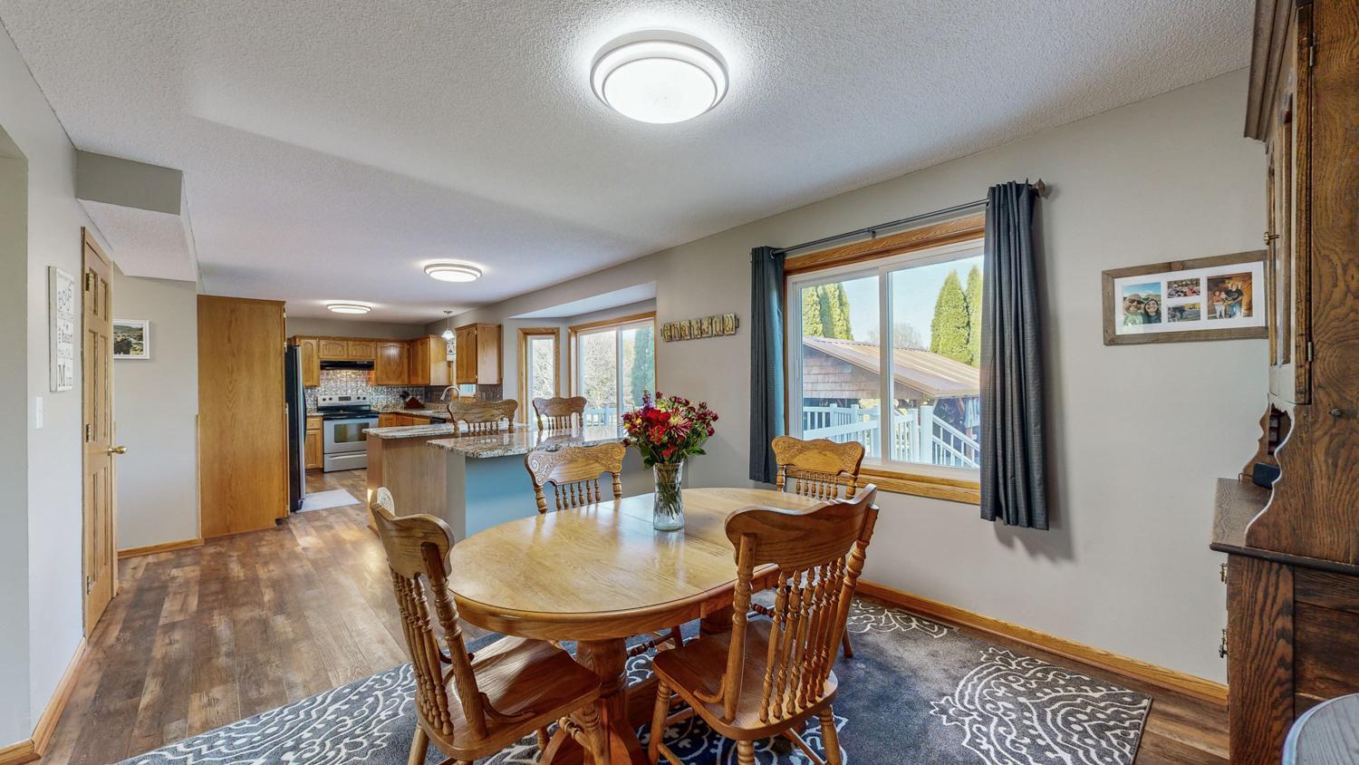 property viewer photo 4
