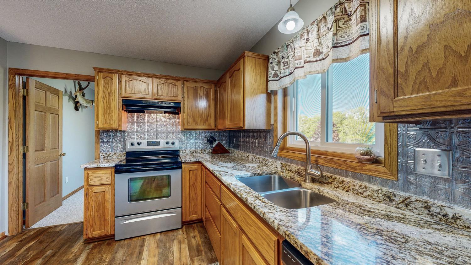 property viewer photo 9