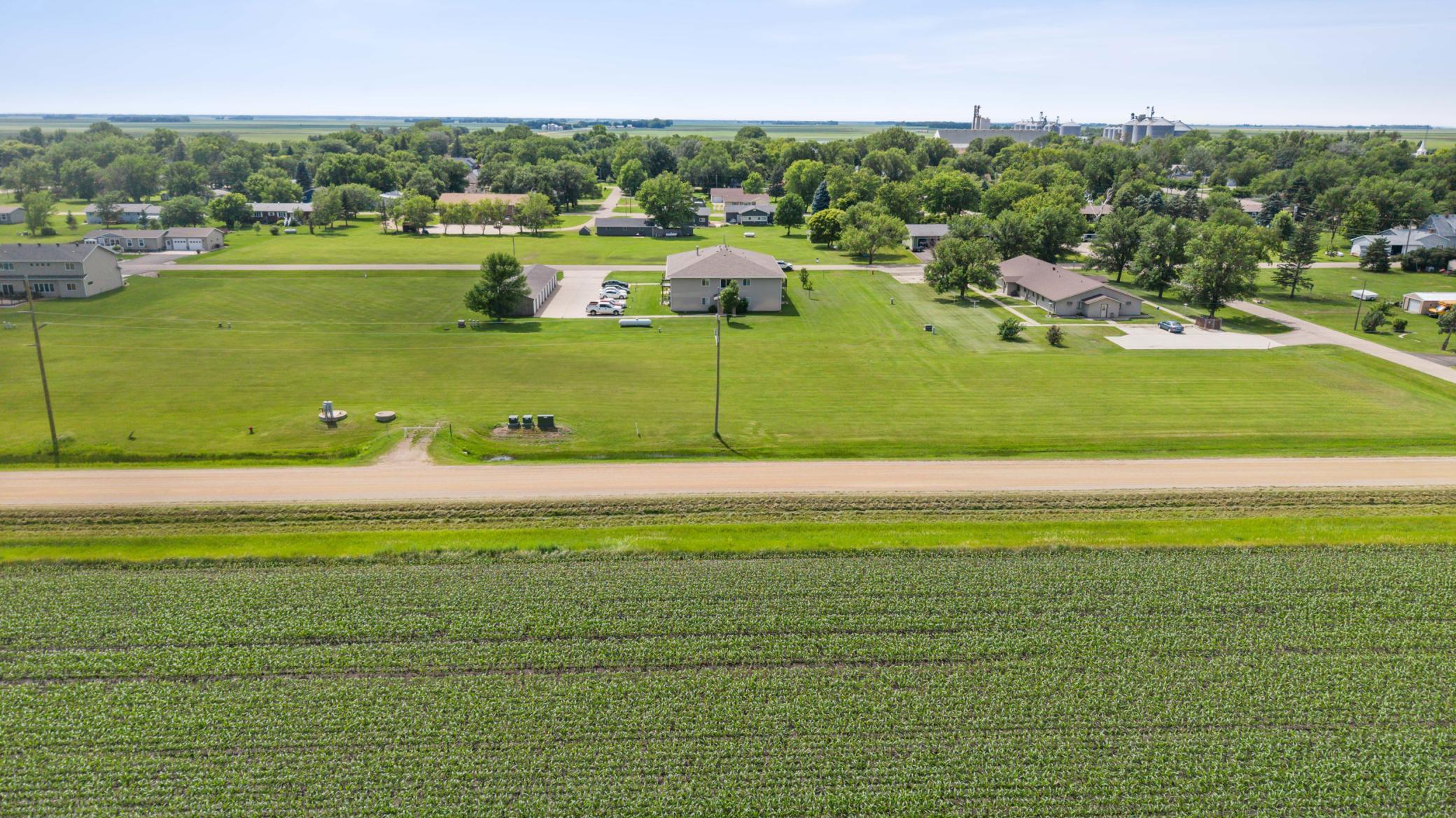 main property photo 35
