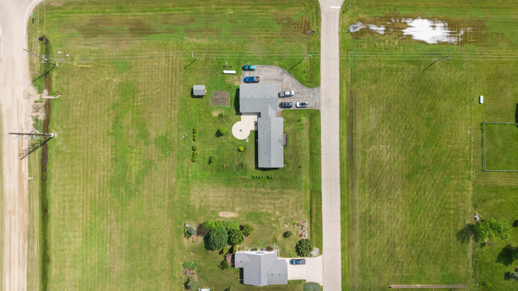 main property photo 35