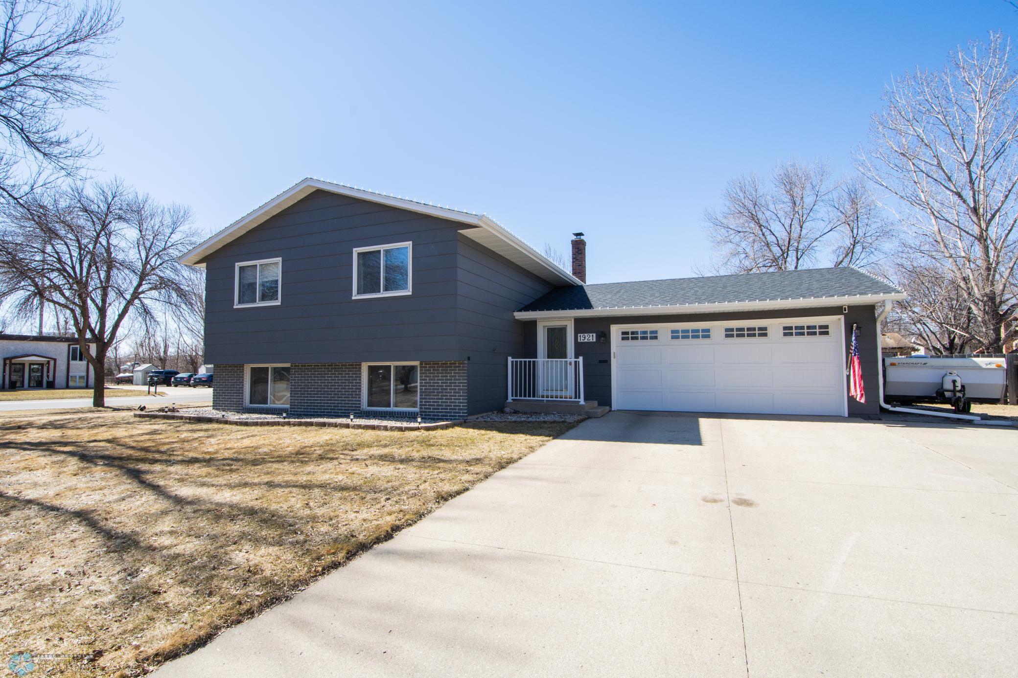 property viewer photo 1