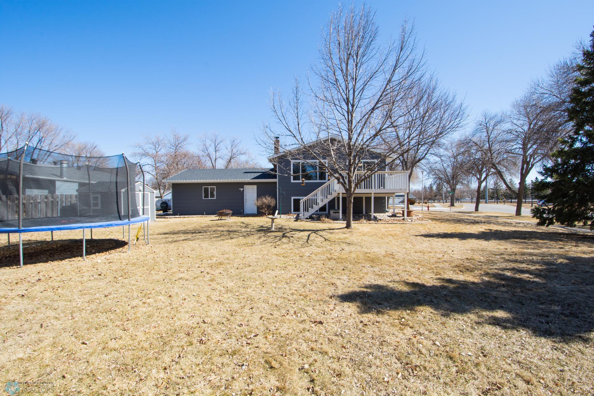 property viewer photo 36